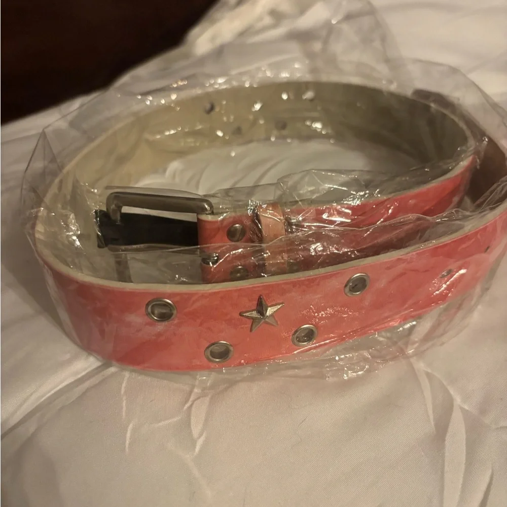 Harley-Davidson Coral Pink Leather Belt with White Logo appr. 36” long NWT